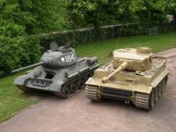 Праздничные обои Обои к дню победы 9 мая Т-34 и Тигр - они когда-то были врагами