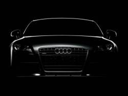 Audi A7 на черном фоне