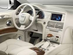 Обои для рабочего стола Салон Белый кожаный салон Audi Q7